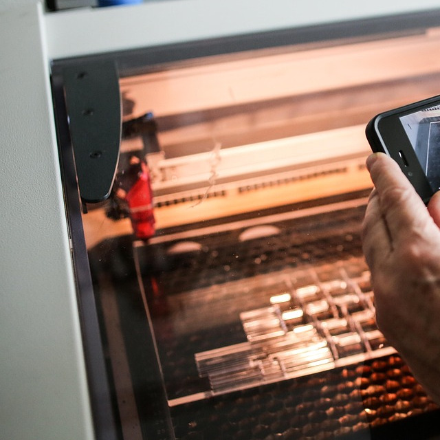 acrylic laser cutting machine